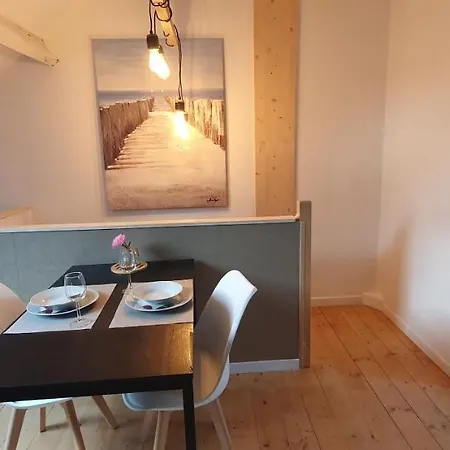 Appartement Etiennette 2 *